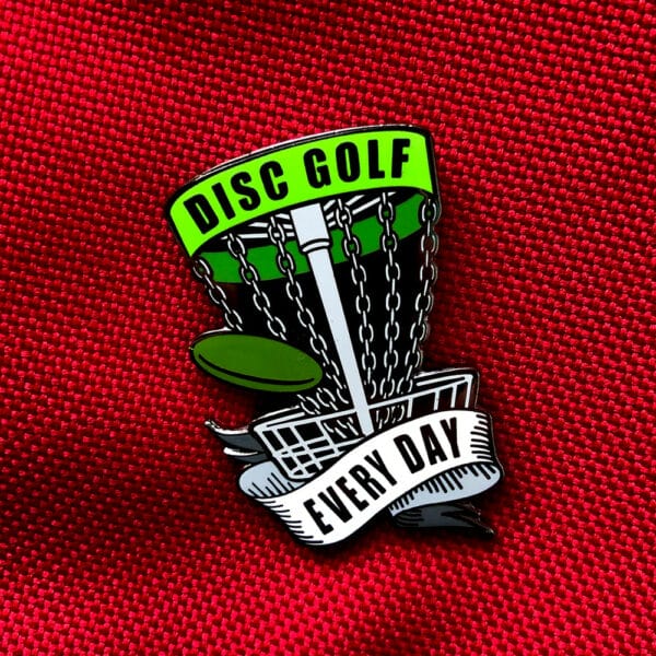 Discgolfpin Discgolf every day green