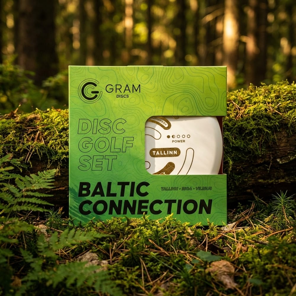 gram-discs-baltic-connection-discgolf-starterset-vorne-wald Gram Baltic Connection Discgolf Starterset vorne Wald