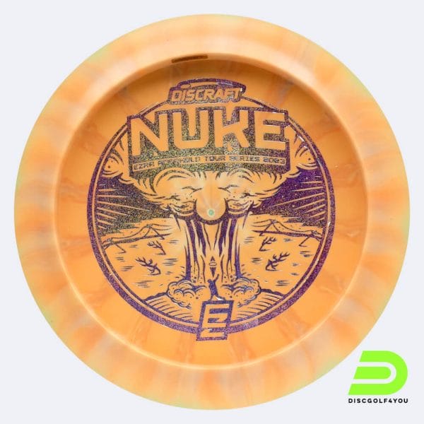 Discraft Nuke Ezra Aderhold Tour Series 2023 in orange, im ESP Kunststoff und bottomprint/burst Spezialeffekt